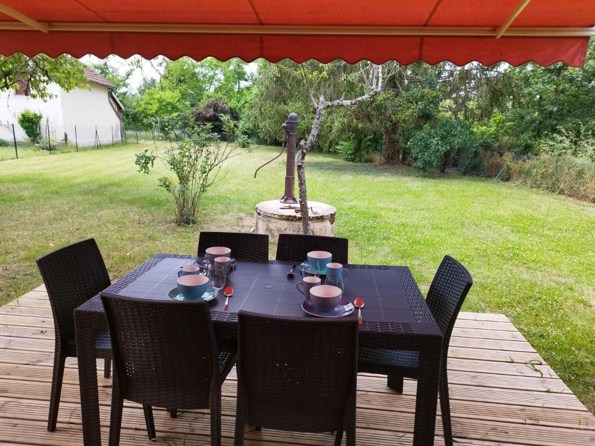 Maison De Campagne Avec Terrain Vallon-en-Sully 외부 사진